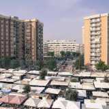 Il mercato di abbigliamento e casalinghi di via Salvemini, appuntamento fisso e imperdibile del gioved� mattina: l�area dedicata al mercato � quella di piazzale Lorusso, racchiuso tra le vie Omodeo, Sorrentino, Guido d�Orso e Salvemini